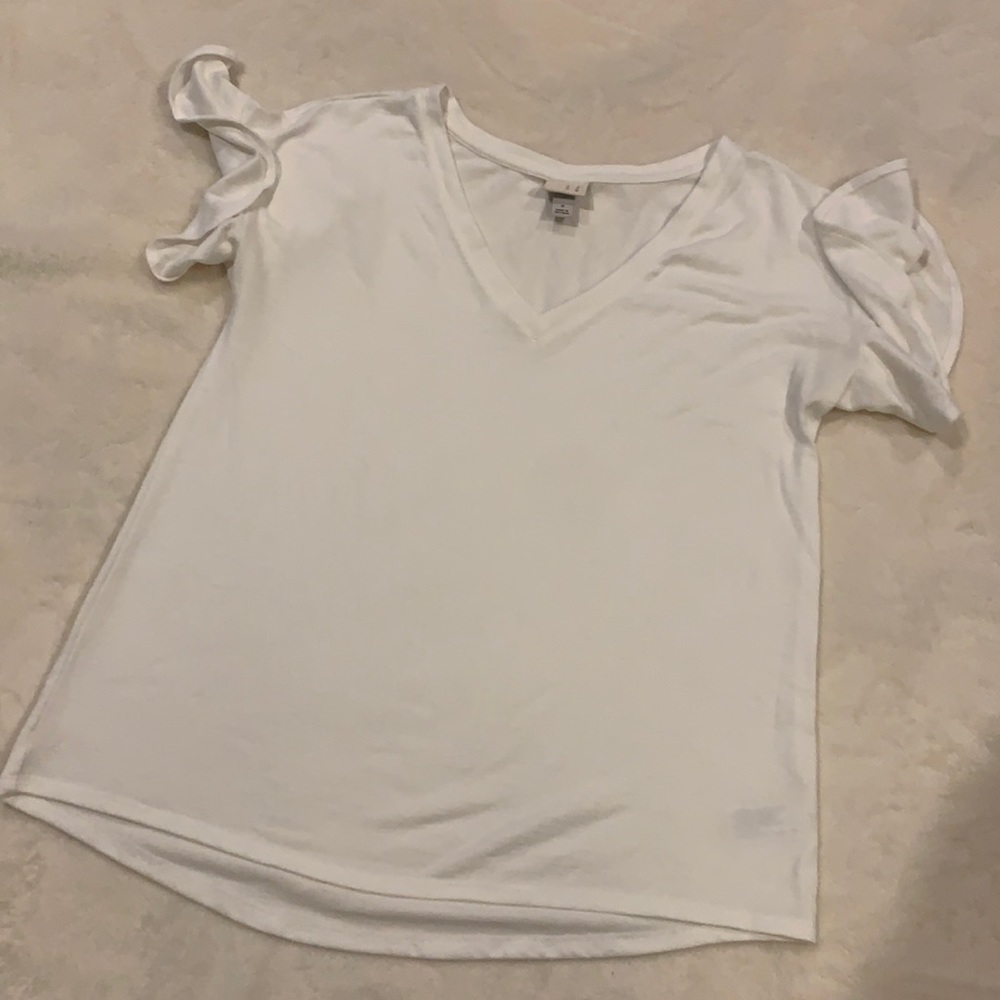 A new day white top ruffle sleeve size small